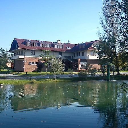 Grante Motel Ostřihom Exteriér fotografie