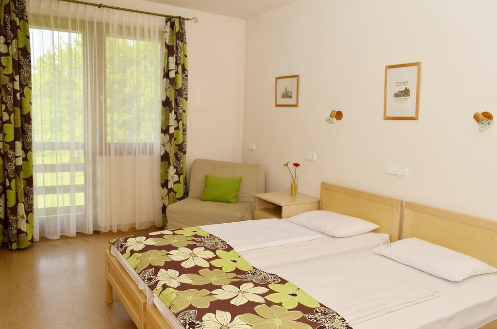 Grante Motel Ostřihom Pokoj fotografie